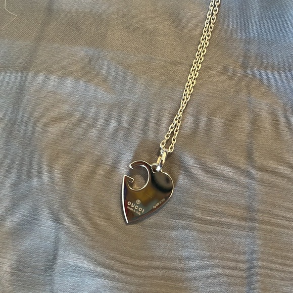 Gucci Heart Necklace - Picture 3 of 4